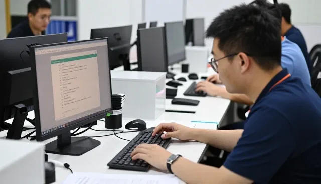 软件客户使用合作关系的反馈